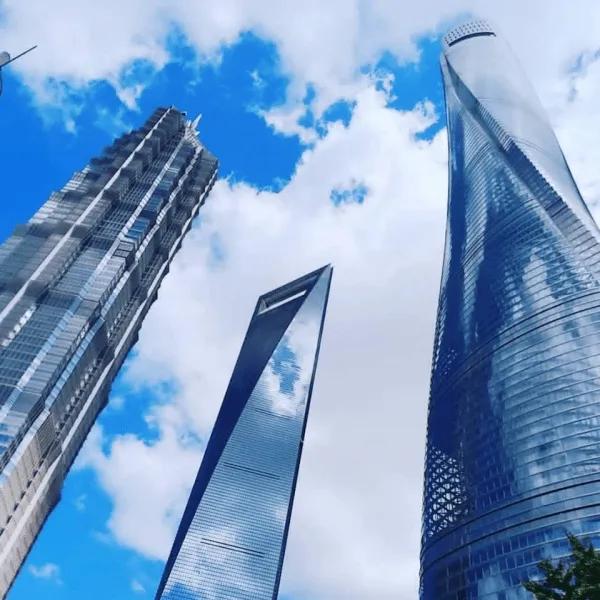 상해의 마천루 삼총사