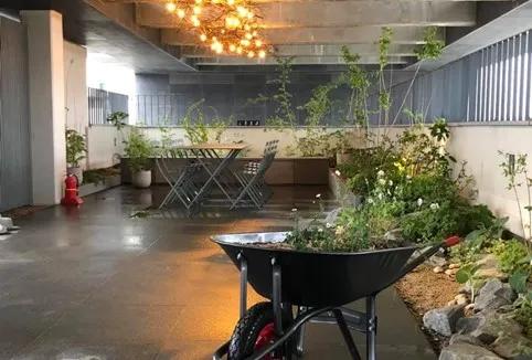 옥상 위의 캠핌장