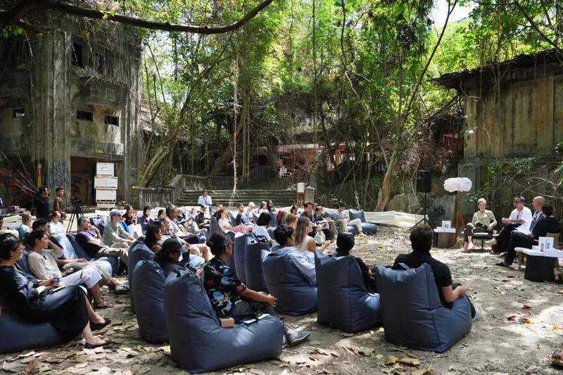 자연에서 독특한 경험을 활용한 자산 창조법