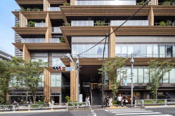 지금 일본 건축은 자연에 집착중, 포레스트게이트 다이칸야마와 뉴우먼 다카나와