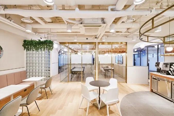 AI 전환 가속화가 공유 오피스 시장에 미치는 영향