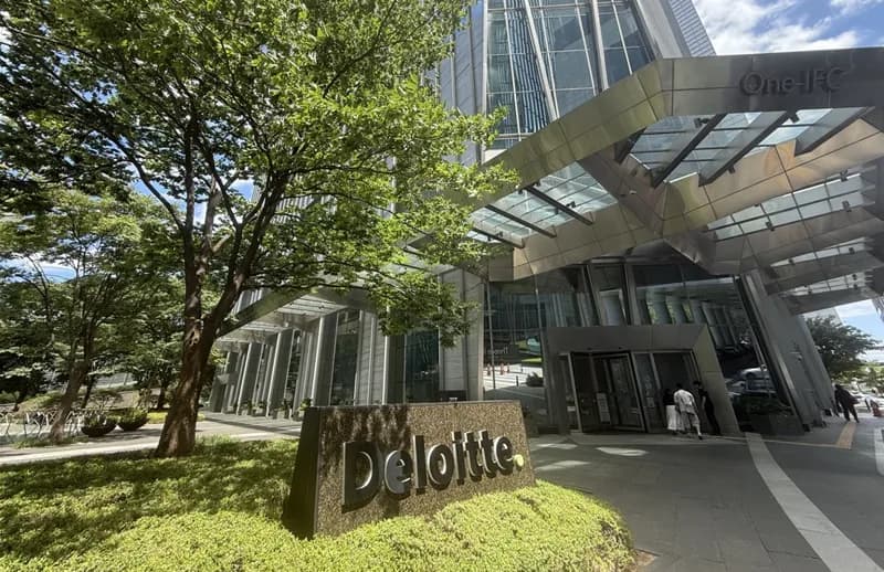딜로이트안진이 선택한 이전 후보군, 비용 절감과 플라이트 투 퀄리티 사이